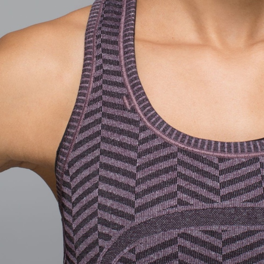 Lululemon Run Swiftly Tech Racerback Tank
in rare Heathered Black Cherry - Picture 4 of 10